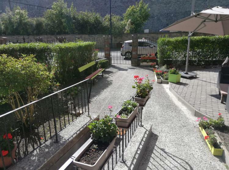 Gites La Vue Sur Meuse دينانت المظهر الخارجي الصورة